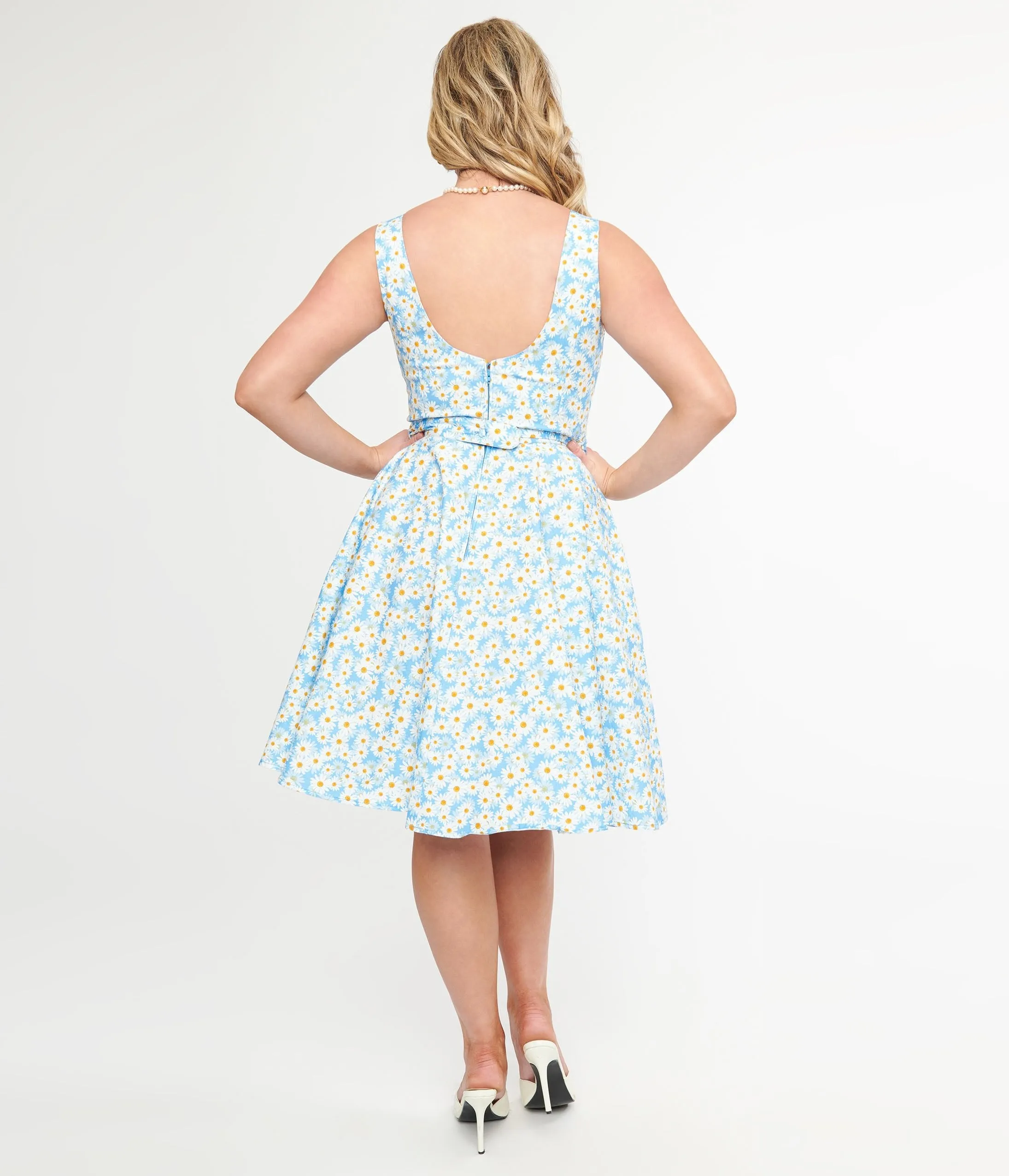 1950s Blue & Daisy Print Cotton Selda Swing Dress