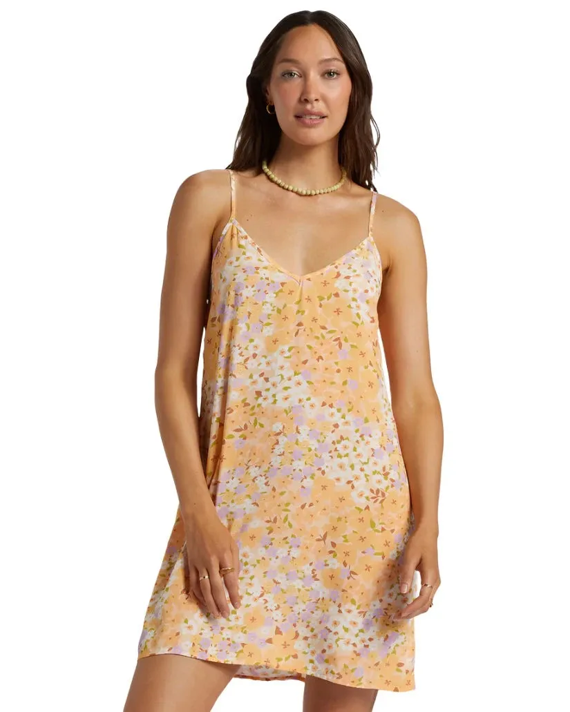 BILLABONG Women's 90's Babe Mini Slip Dress Peach Whip