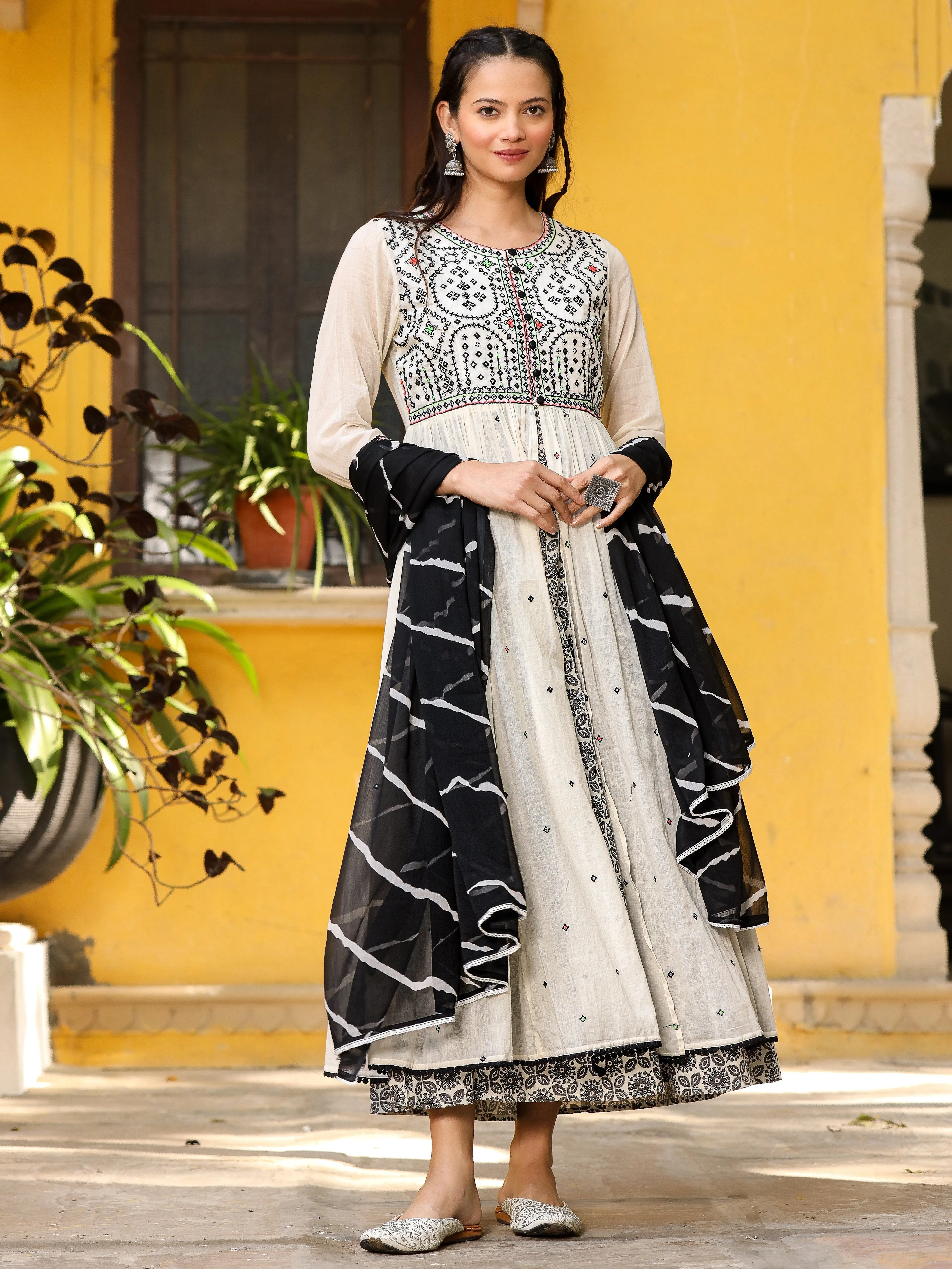 Jashvi Off-White & Black Cotton  Embroidered Anarkali Dress With Jacket & Tie-Dye Dupatta