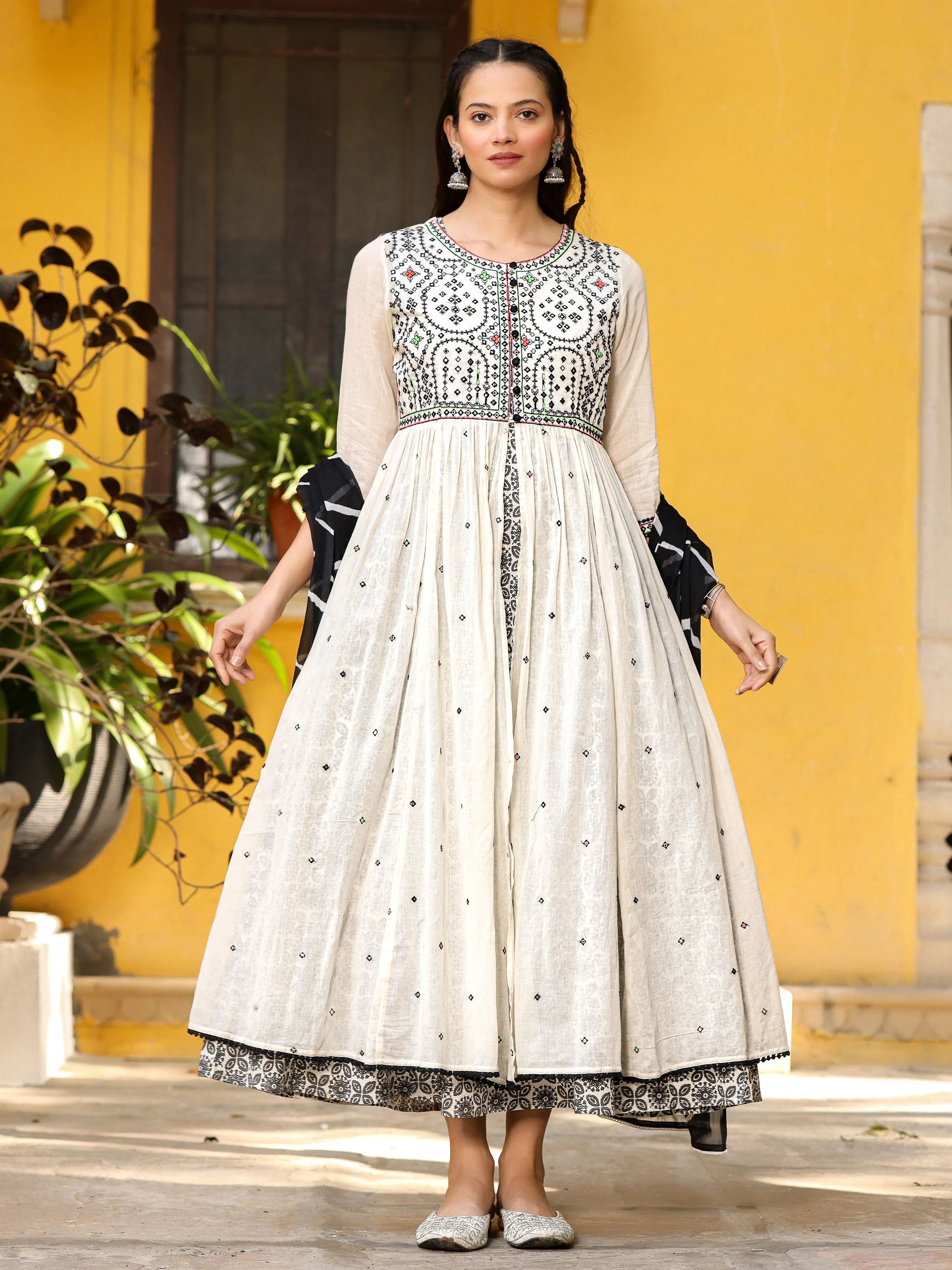 Jashvi Off-White & Black Cotton  Embroidered Anarkali Dress With Jacket & Tie-Dye Dupatta