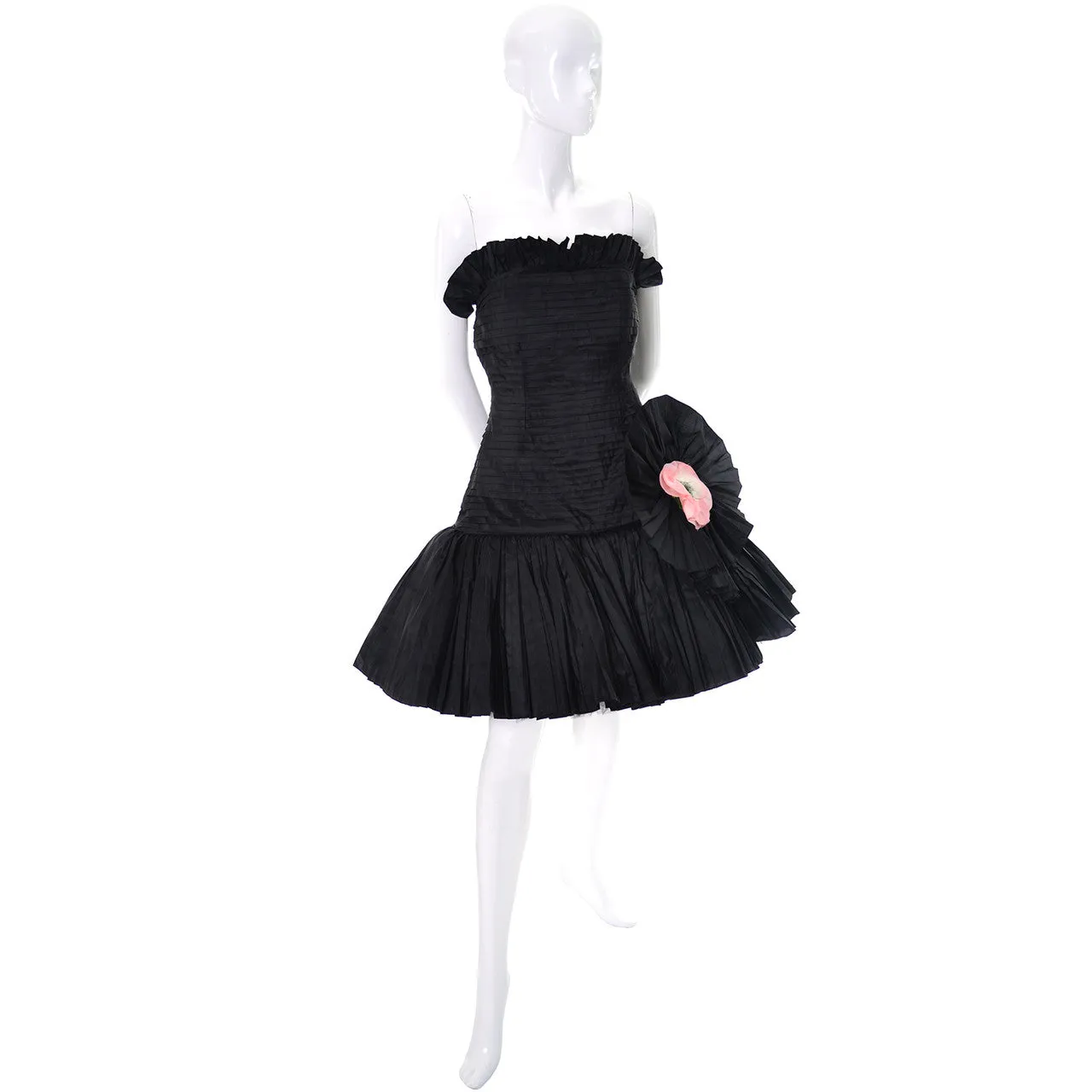 Oscar de la Renta 1980s Vintage Dress Strapless Black Pleated Statement